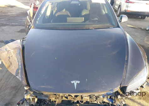 2024 Tesla Model 3 Long Range Dual Motor All-Wheel Drive z USA, uszkodzony, nr VIN 5YJ3E1EB8RF716979